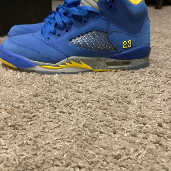 Air Jordan 5 Retro 'Laney' 2019 - Picture 7 of 7